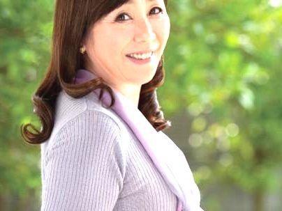 ≪熟女≫【人妻】性欲高めの人妻熟女が旦那に内緒でAV出演しちゃうぞｗｗｗｗ