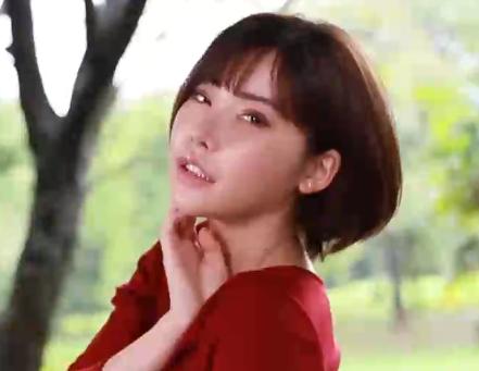 【深田えいみ 痴女】「好きにしていいよ♡」野外倉庫で美人が誘惑！
