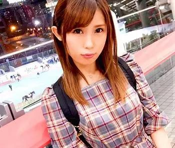 ナンパされて即ホテルに連れ込まれるスレンダーお嬢様