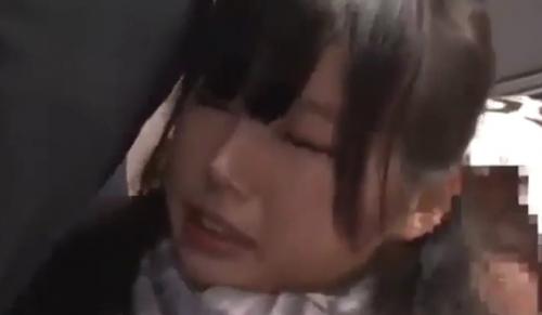 《女子校生を痴漢して強姦》勃起チンポをぶち込んで、ずぼずぼ凌辱する