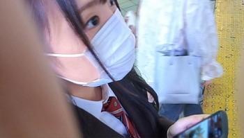 通学少女のパンチラ盗撮、痴漢して、少女を尾行して家宅へ無断で入り込み、睡眠姦