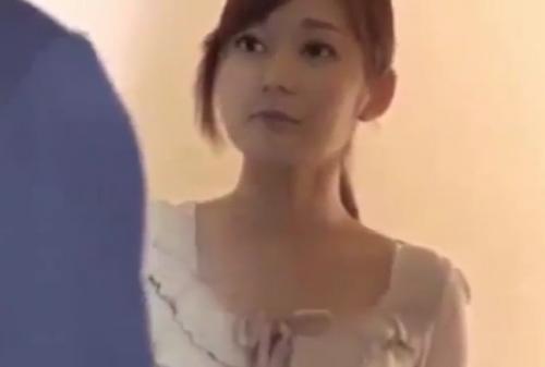 《人妻自宅強姦》主人の留守中に修理業者に強姦され、ボロボロに寝取られてしまう若奥さま