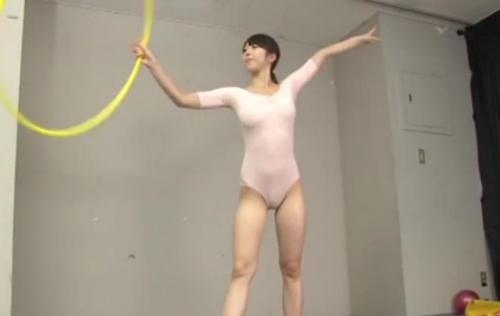 《時間を止める時計》新体操女子の動きを止めてハメ犯す