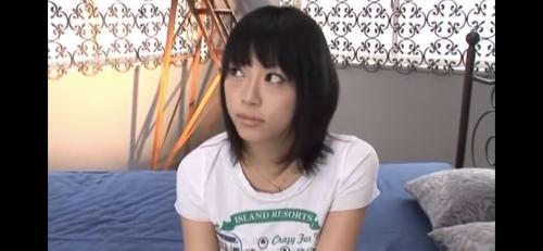 海が似合う美少女に顔射ww