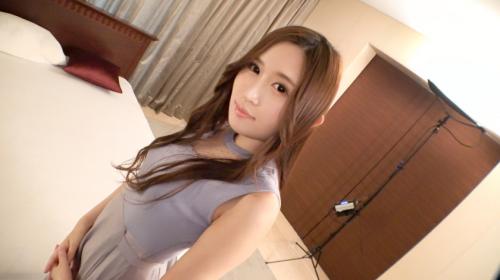 〖TXXX〗透明感抜群の柔肌が儚げに映る美人受付嬢がAV初体験のエロ動画がこちら