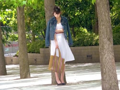 〖xvideos〗経験人数少ない20歳のスレンダー女子大生が巨根男優の激ピストンで悶絶イキするエロ動画がこちら