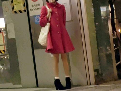 〖xvideos〗秋葉原のメイドカフェで働くドMの美少女がAV男優に調教されに来る無料アダルト動画がこちら