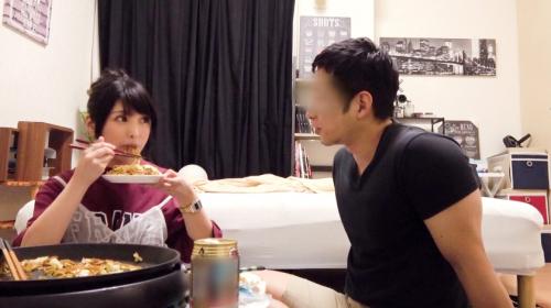 〖xvideos〗優しそうな雰囲気が魅力の美少女JDを部屋に連れ込んでSEXするエロ動画がこちら