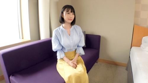 〖TXXX〗うぶで純情な清楚系図書館司書のお姉さんがAV初体験のエロ動画がこちら