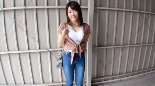 〖xvideos〗遊園地勤務の笑顔が素敵な美少女が泣きそうな声で喘ぐエロ動画がこちら