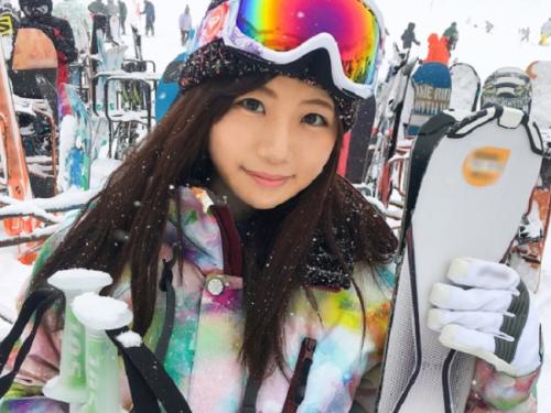 〖xvideos〗ゲレンデナンパ！お尻が綺麗な外国語スクールの事務員さんと破廉恥遊戯無料アダルト動画がこちら