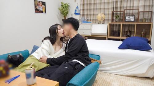 〖TXXX〗バーで知り合った黒髪清楚系女子を部屋に連れ込んでSEXするエロ動画がこちら