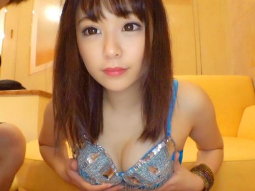 〖xvideos〗Fカップ巨乳美少女がベリーダンス仕込みのエロい腰つきでSEXするエロ動画がこちら