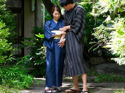 【佐伯由美香×温泉】「ザーメン抜いてアゲル♡」美人女将が全身リップに中出しセックスまでさせてくれる温泉旅館が最高！