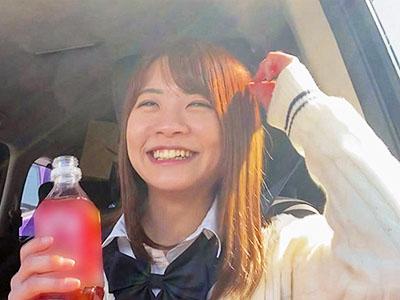 【女子校生】「いっぱい中に出していいよ！」制服姿の女子校生にフェラチオしてもらってそのまま野外でバック中出し