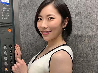 蛇舌の人妻女教師が惜しげもなくエロ顔フェラ！淫乱痴女のマンコを堪能する不倫セックスが最高すぎたｗ