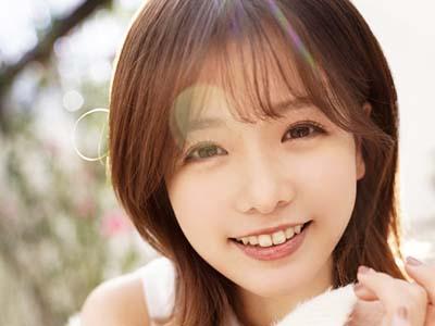 【永瀬ゆい】スレンダー貧乳の美少女引退作！日頃の感謝を込めて素人ファン達と欲望のままにハメまくる！