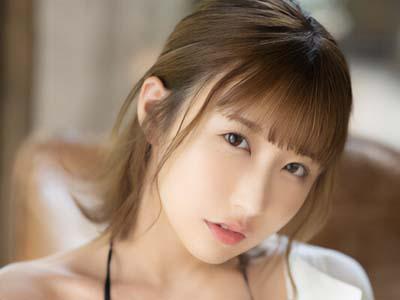 【うんぱい】スレンダー巨乳の美女がガチイキ！潮吹きしたアイドルがパイパンマンコを使ってガン突き騎乗位！