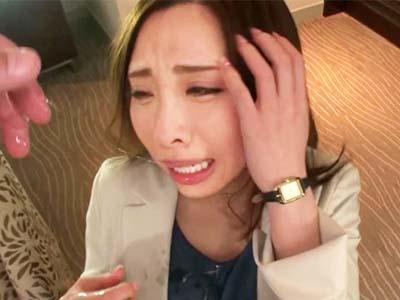 【松ゆきのｘ緊縛】美人ドクターによるSM鬼畜プレイ→緊縛されたドMの淫乱美女が男達の怒涛の鬼責めにイキまくる