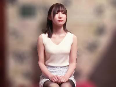 【マッサージ】「気持ちイイです♡」スレンダーボディの美女さんがエロマッサージで興奮しちゃって生ハメセックスしちゃうｗ