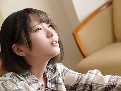 【美少女】色白スレンダー貧乳の美少女と濃厚エッチ→久しぶりに再会した同級生を中出しセックスで種付けする