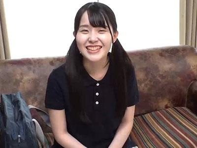 【女子高生】「今イッたばかりなの〜」着衣のままオナニー見せつける制服女子のマンコからエロい香りがｗｗｗ