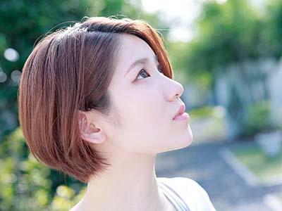 ショートカットの可愛い美少女がAVデビュー！恥ずかしがりながらも積極的なセックスでビクビク痙攣しちゃうのがエロい！