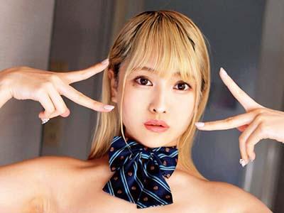 【南いろは】いかにもセックスが好きそうなギャルビッチ！高速手コキから立ちバック！激ピストンで中出し！！
