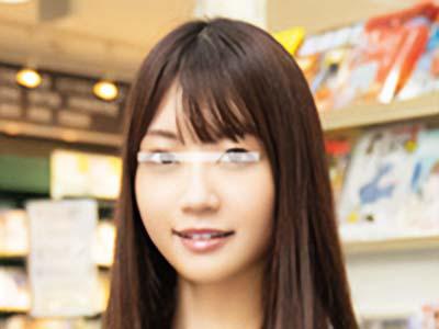 【美脚】スレンダー美乳の美女がハメ撮り→書店勤務のヤリマン美少女を鬼ピストンで犯して中出しフィニッシュ