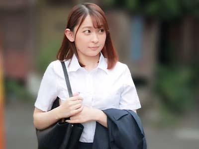 【梓ヒカリ】大っ嫌いな上司と出張先で相部屋に！睡眠薬を盛られた巨乳OLが絶倫オヤジに鬼ピストンで犯される！