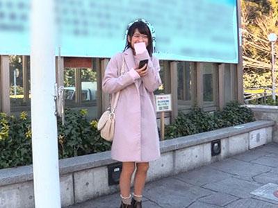 【中出し】「おちんちん気持ちいいよ！」日焼けくっきりの貧乳ちっぱい美少女が中出しセックスで感じまくる♡