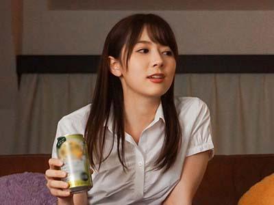 【岬ななみ】終電逃してスレンダー美乳の同僚宅にお泊り→痴女った美女に我慢できずNTR中出しファック