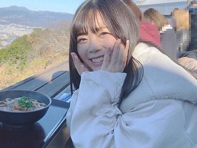 【羽咲みはる×温泉】「マンコ感じるぅぅぅ！」可愛い童顔巨乳お姉さんが温泉宿で絡み合い立ちバックピストンに喘ぎまくる！