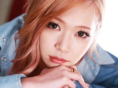 【綾波咲桜ｘAVデビュー】「お金もセックスも好き！」ドスケベすぎるおバカなギャルがAV参戦！頭よりマンコが行動するニートがヤバい！