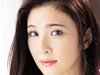 【寝取り】スレンダー美人の人妻をガチレイプ！興奮した男子学生が熟女を輪姦中出しセックスで犯す！