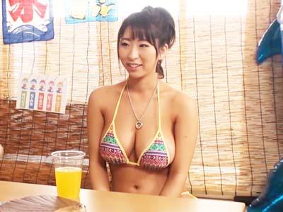 【海の家ｘギャル】「おっぱいデカい子しか勝たん！」素人ギャルをナンパして海の家でエッチなマッサージで性欲開放ｗ
