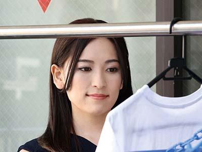 【紗々原ゆり】上司が愛する妻を寝取り!?ベッドの上で激しくベロチュー♡くんずほぐれつ中に夫帰宅で人生崩壊ｗｗｗ
