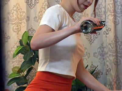 【盗撮】予約が取れないメンズエステ店を隠し撮り→美脚美人のエステ嬢が裏オプションで客と中出しセックス！