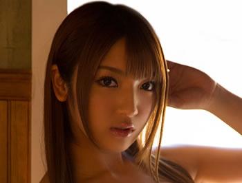 巨乳の奴隷捜査官・神咲詩織がマ○コにシビレ薬を仕込んで輪姦させ見事人質救出！