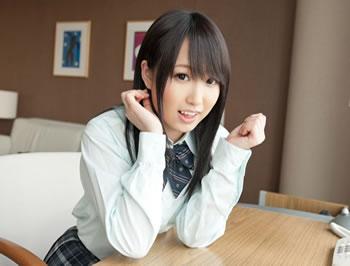 JKコスプレがよく似合う松下ひかりちゃんをおもちゃで責め続け最後は大量中出し