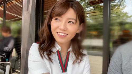 バッチリ中出しセックス！こんなに笑顔の素敵なかわいいお姉さんが、男二人にやられ放題。