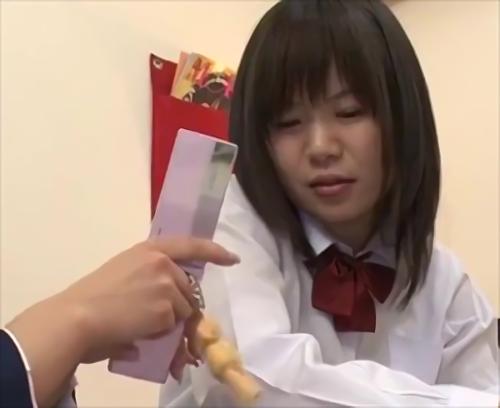 『指マン』同級生から聞いたSEXの話が頭から離れず、悶々と日々を過ごす地味娘。ファックに興味を持った彼女が相手に選んだのはふとしたキッカケで！