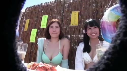 『素人ナンパ』必ずお持ち帰りできちゃうという噂の海の相席居酒屋で、スタイル抜群の巨乳娘をお持ち帰り。リゾートビーチに遊びにきているという彼女は、！