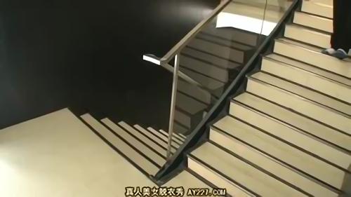 『羞恥』水泳授業の後、クラスの女子の下着が無くなる大事件発生！去年まで女子校で、クラスにただ1人の男である俺が犯人だと疑われたが、もちろん！
