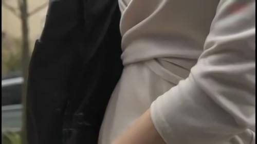 『五十路』優しいご婦人が部屋に来て様々な家事のサポートをしてくれる「ご婦人レンタル」ご奉仕。独身男性に大人気だが、密室でツーショットという局！