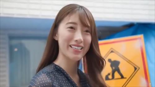 『美尻』体力しか取り柄のない俺は日雇いで色んな現場を転々としていた。ある日、現場ですれ違った人妻を気になっていた。今までコノなりのせいで女！