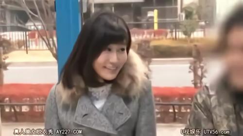 『巨乳』知り合い夫婦2組がパートナーをチェンジし、片方は外で待機、もう片方はミラー号の中で実のパートナーをハピネスさせるためにファックをリ！
