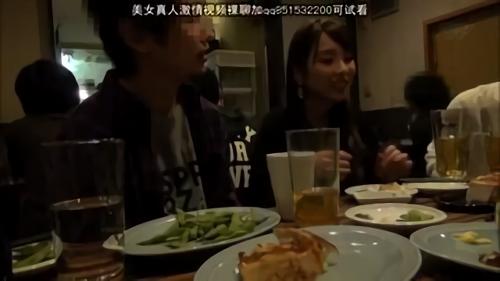 『素人』お酒が入ると無敵情欲的モードに突入する24時間男子達に都合の良い自称「コンビニエンスストアマ○コ」の素人娘が登場！近くに男がいると！