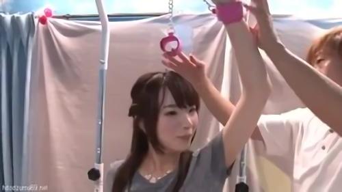 『MM号』結婚間近なカップルがミラー号に乗車！結婚資金の為、「声ガマンできたら100万円！」のレクリエーションに彼女さんが参加してくれました！