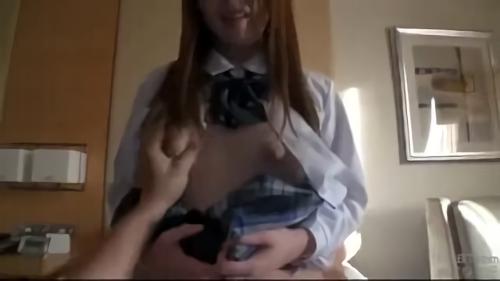 『女子校生』高校を出たばかりのホヤホヤピチピチ18歳が戦慄のAVリリースを決意！1ヶ月までまでJKだったあかりちゃんは・どこの男に教えられるで！